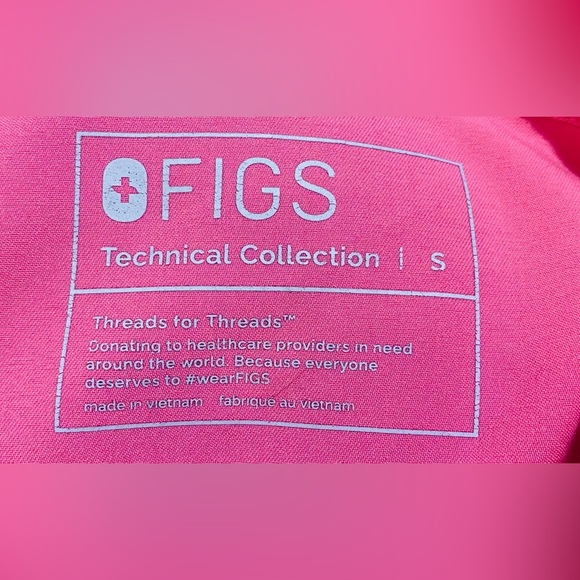FIGS Rafaela Oversized Scrub Top - Bubblegum Pink - Picture 6 of 8